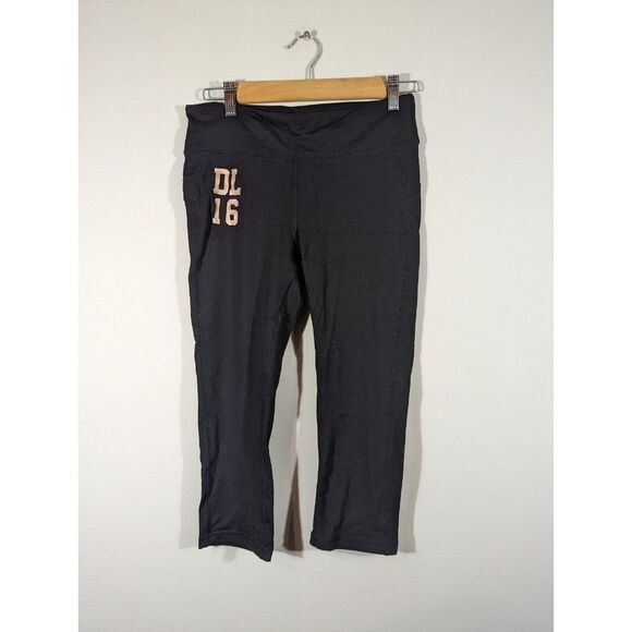 Alo Yoga Leggings Women Size M Black Capri Workout Activewear Confident Print - Picture 1 of 4
